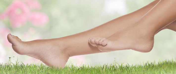 Ухоженные ноги после удаления натоптышей